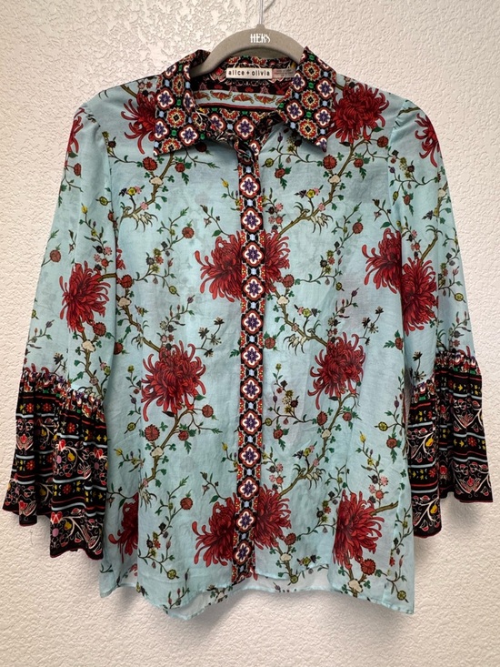 Alice + Olivia Tops - Alice + Olivia Light Blue Button-Down Shirt with Red Floral Print